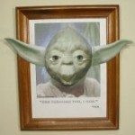 Yoda with Follow Me Eyes Free Paper Toy 